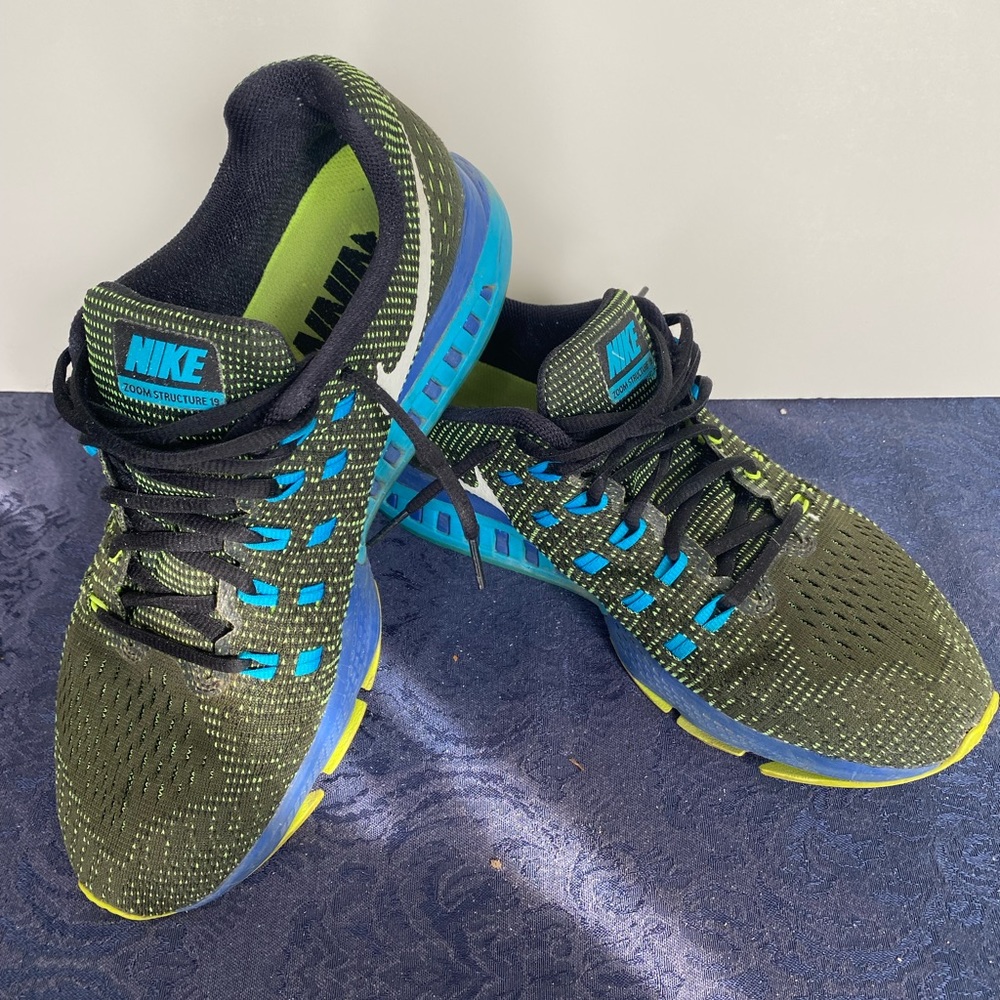 Nike Air Zoom Structure 19